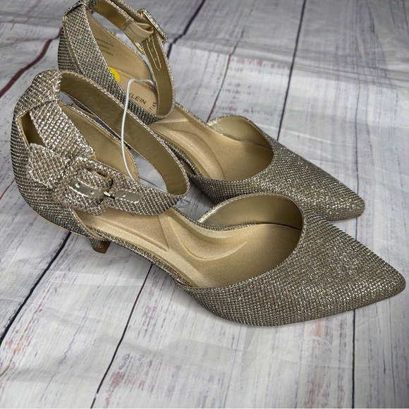 Anne Klein Fararia Iflex Pointed Toe Mid Heel Ankle Strap Pump size 9 - Picture 9 of 10